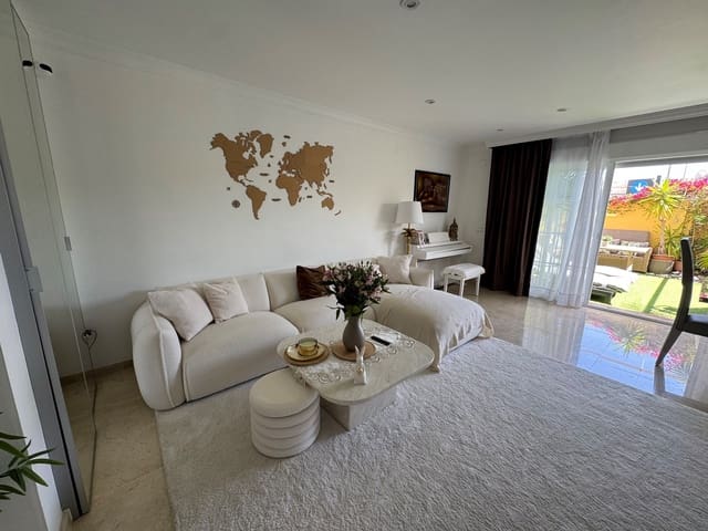 4 bedroom Townhouse for sale in Calahonda, Mijas with pool garage - € 660,000 (Ref: 9451418)