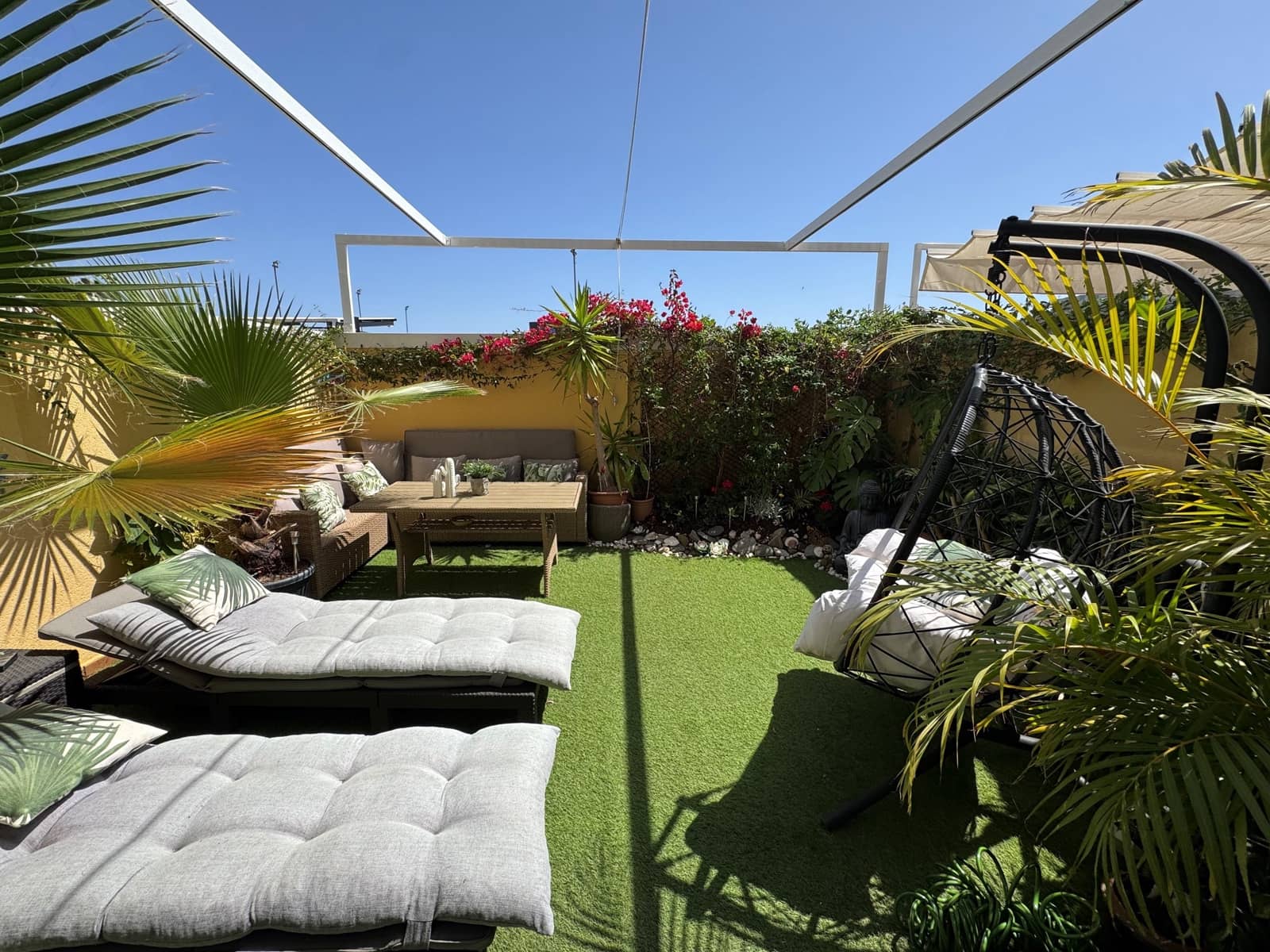 4 bedroom Townhouse for sale in Calahonda with pool garage - € 660,000 (Ref: 9451418)