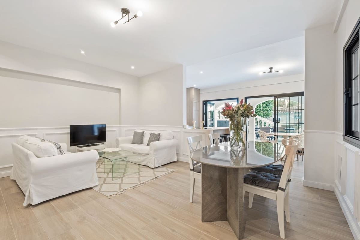 6 soveværelse Villa til salg i Calahonda med swimmingpool garage - € 1.200.000 (Ref: 9451469)