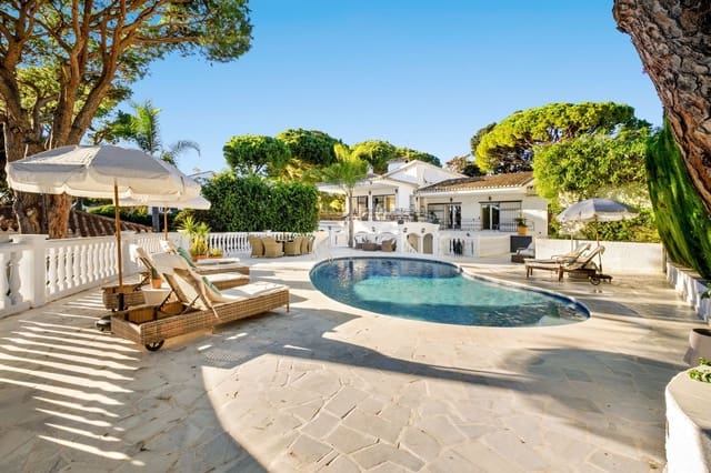 6 soveværelse Villa til salg i Calahonda, Mijas med swimmingpool garage - € 1.200.000 (Ref: 9451469)