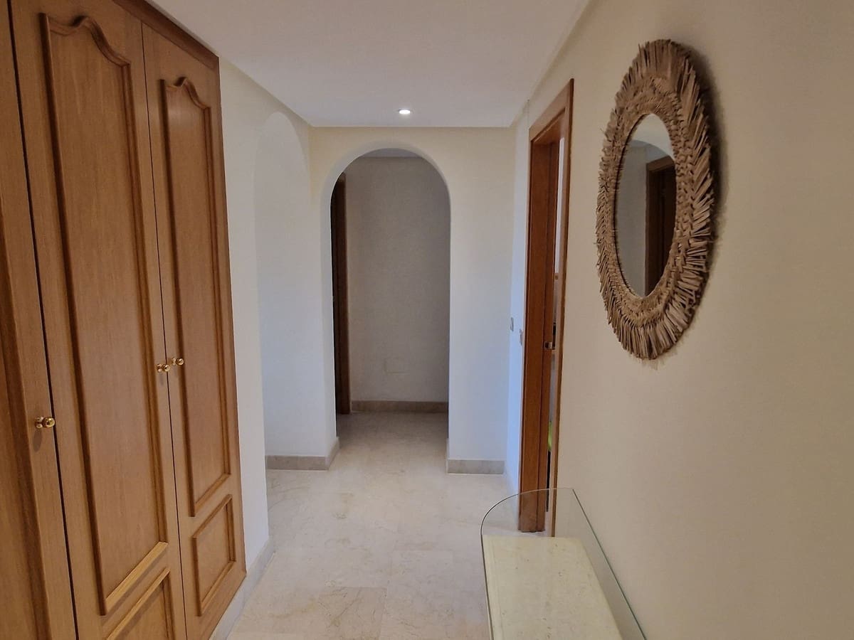 2 quarto Apartamento para venda em Estepona com piscina garagem - 369 500 € (Ref: 9451485)