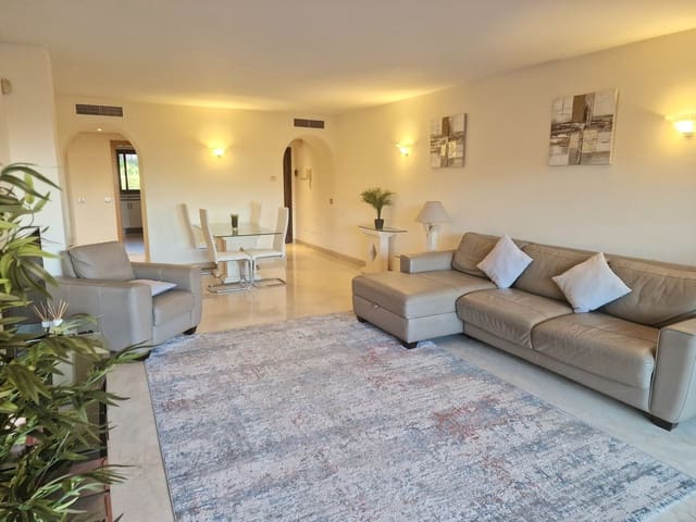 2 quarto Apartamento para venda em Estepona com piscina garagem - 369 500 € (Ref: 9451485)