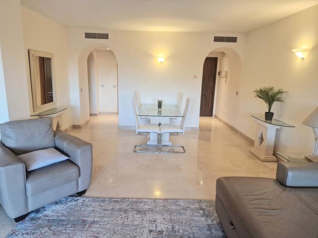 2 quarto Apartamento para venda em Estepona com piscina garagem - 369 500 € (Ref: 9451485)