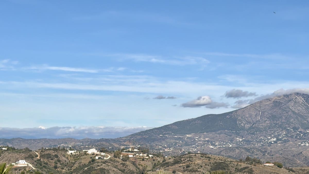 2 sypialnia Penthouse na sprzedaż w La Cala de Mijas z basenem garażem - 995 000 € (Ref: 9453277)