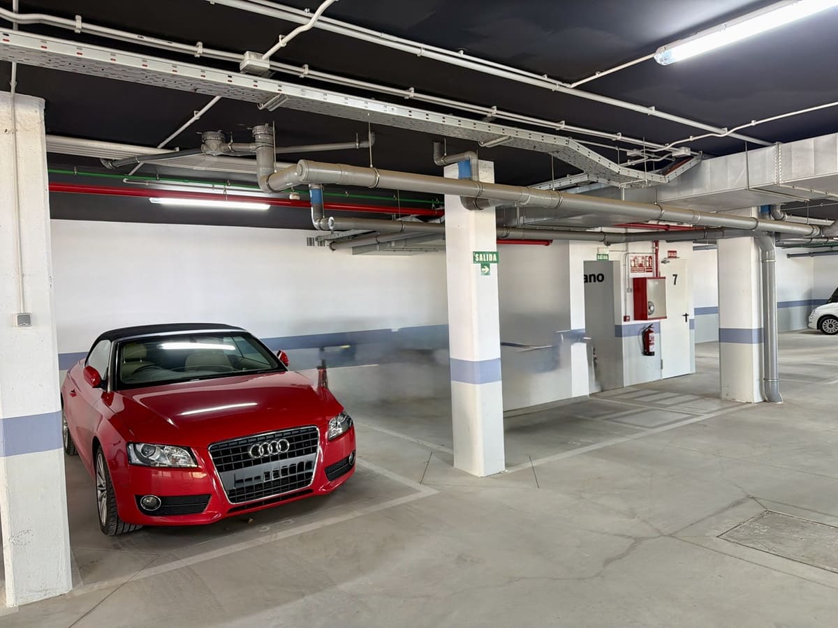 2 sypialnia Penthouse na sprzedaż w La Cala de Mijas z basenem garażem - 995 000 € (Ref: 9453277)