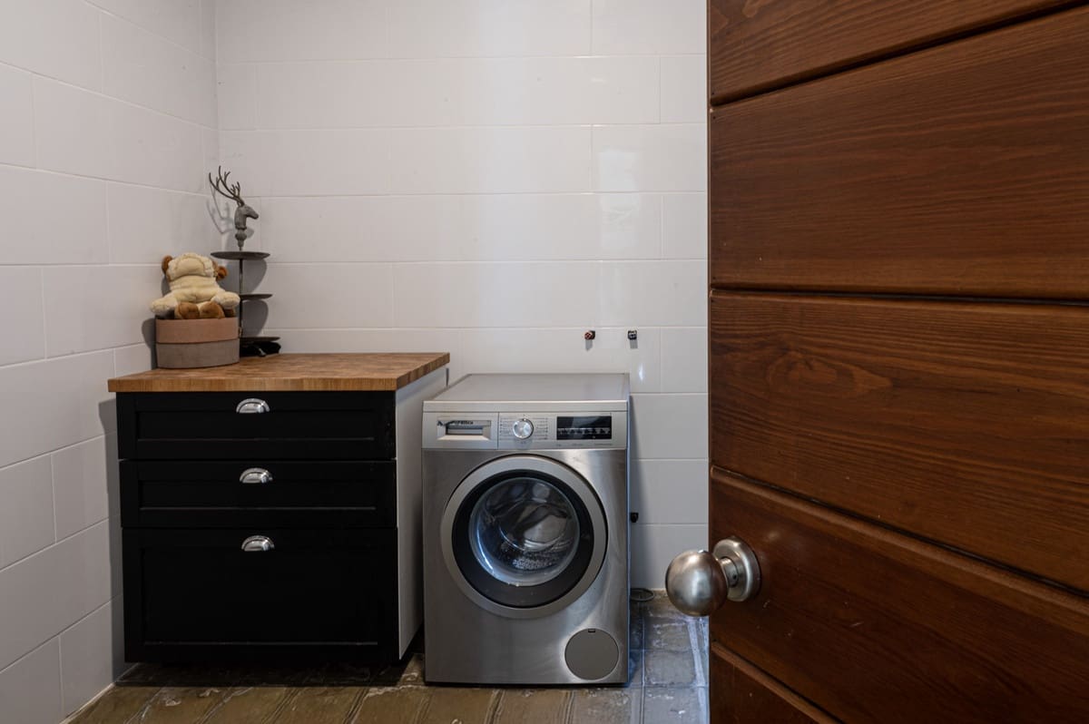 Chalet de 4 habitaciones en Archidona en venta con piscina garaje - 519.000 € (Ref: 9453451)