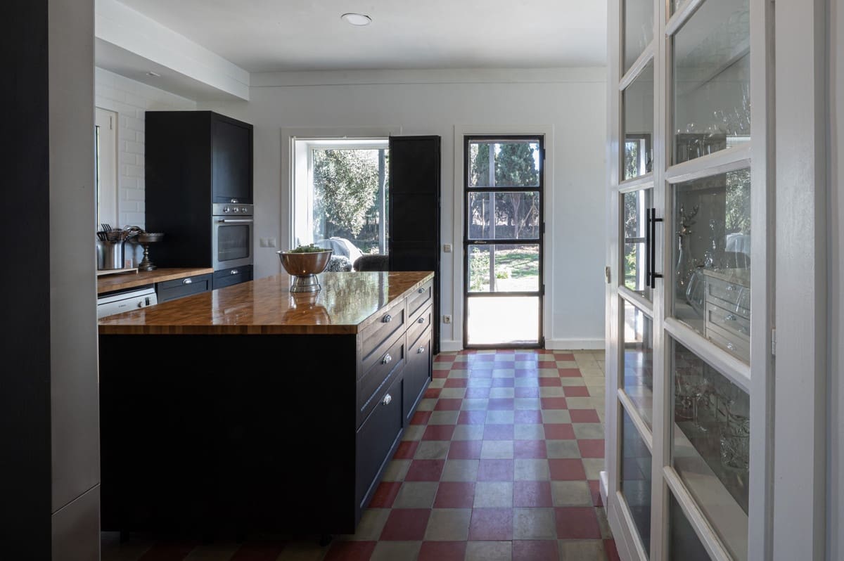 Chalet de 4 habitaciones en Archidona en venta con piscina garaje - 519.000 € (Ref: 9453451)