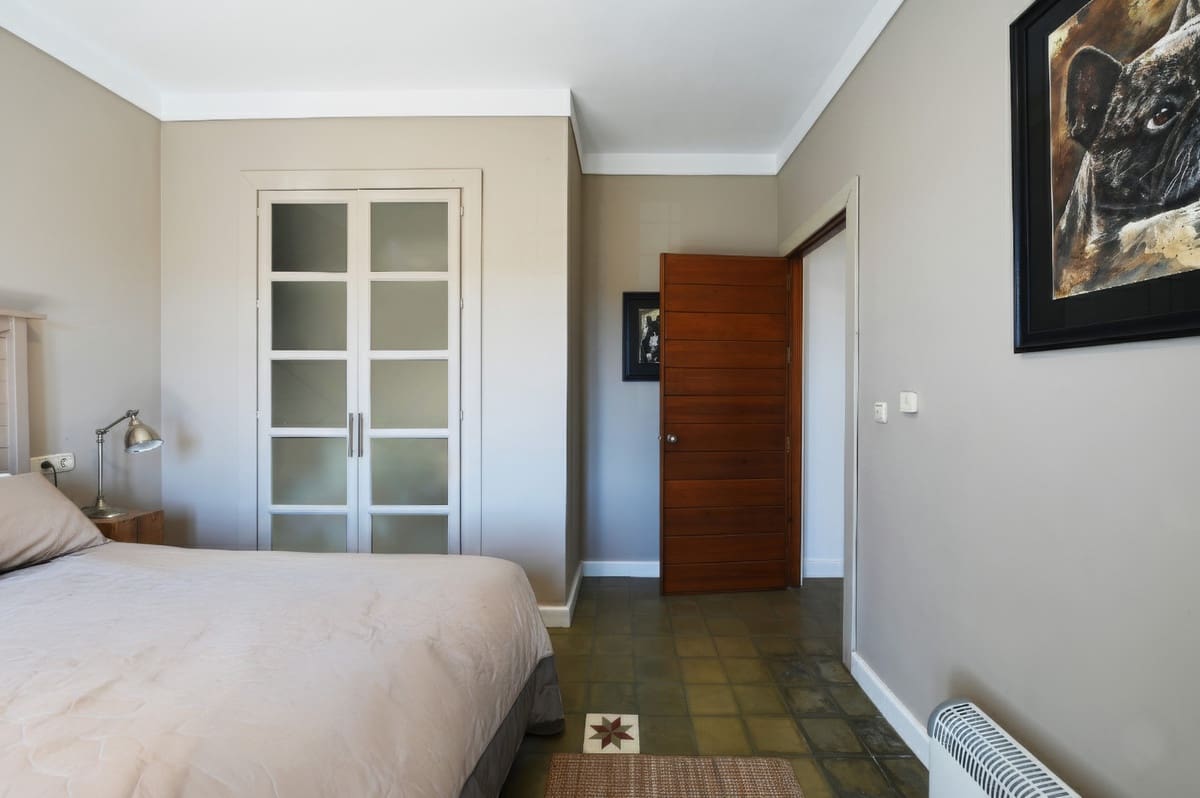 Chalet de 4 habitaciones en Archidona en venta con piscina garaje - 519.000 € (Ref: 9453451)