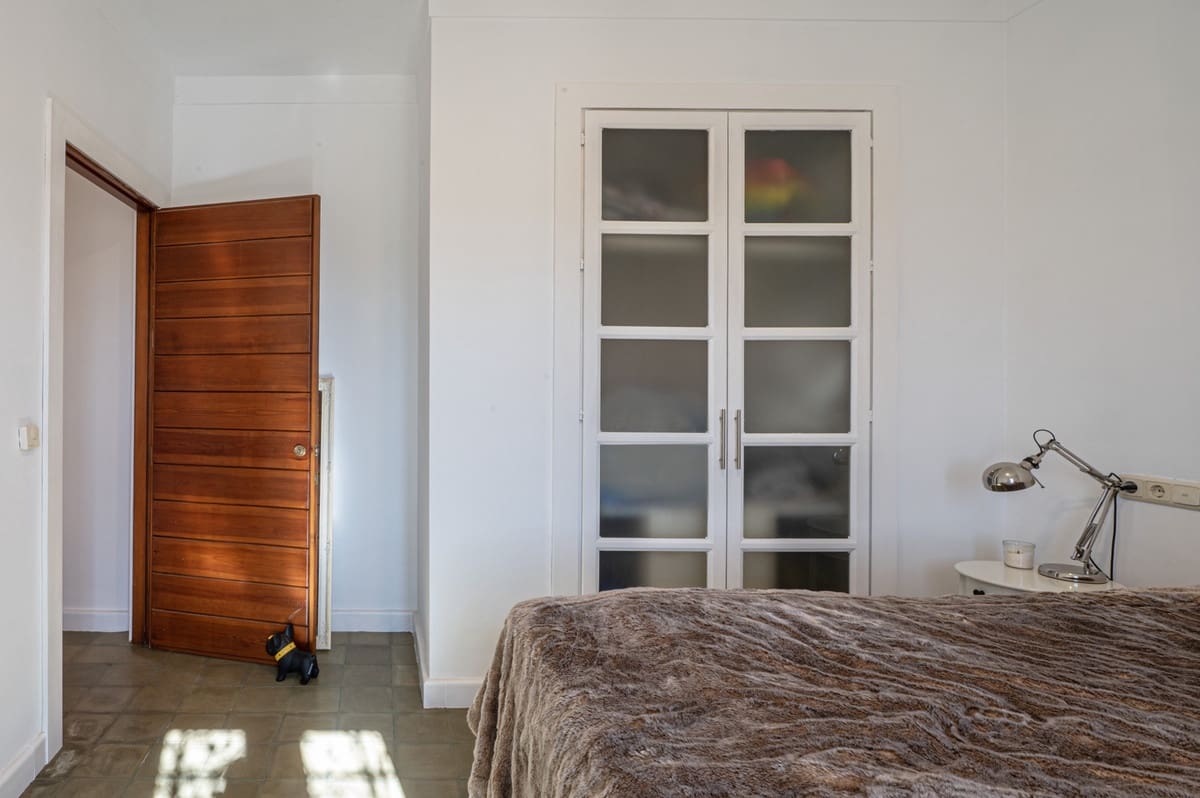 Chalet de 4 habitaciones en Archidona en venta con piscina garaje - 519.000 € (Ref: 9453451)