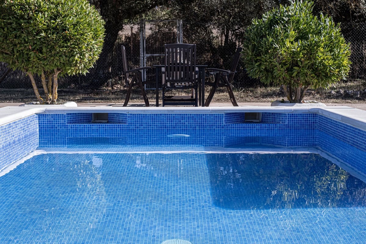 Chalet de 4 habitaciones en Archidona en venta con piscina garaje - 519.000 € (Ref: 9453451)