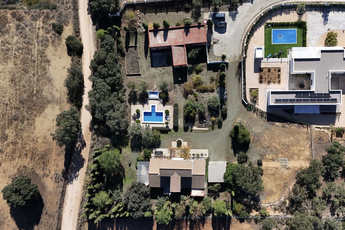 Chalet de 4 habitaciones en Archidona en venta con piscina garaje - 519.000 € (Ref: 9453451)