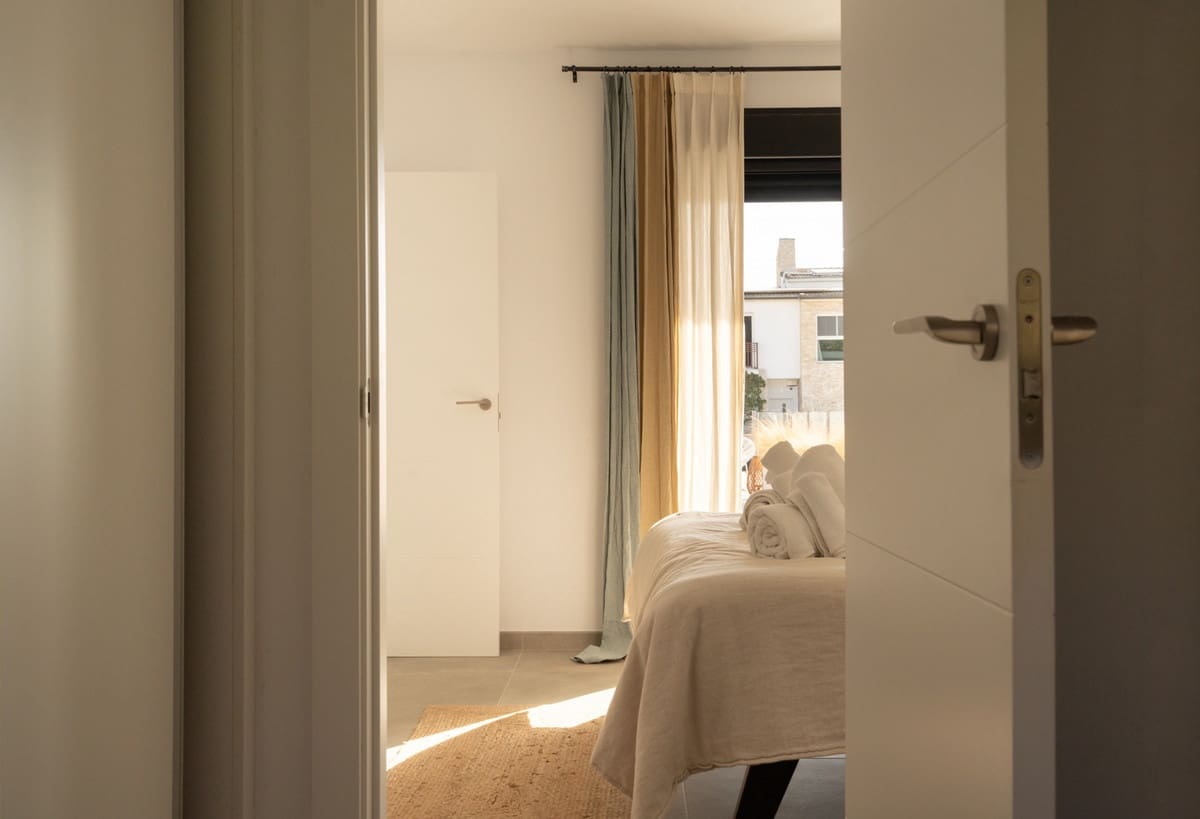 3 sypialnia Willa na sprzedaż w Estepona z basenem garażem - 995 000 € (Ref: 9453491)