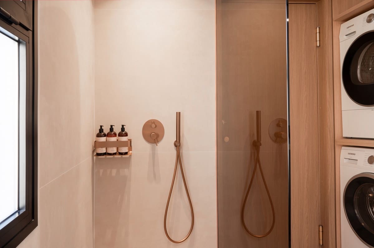 4 bedroom Townhouse for sale in Puerto Banus with pool garage - € 1,450,000 (Ref: 9453495)