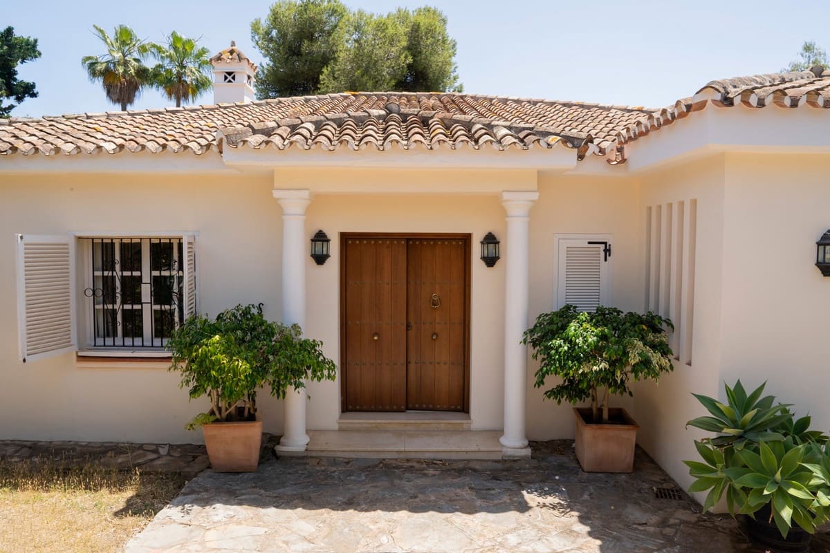 4 quarto Moradia para venda em Benahavis com piscina garagem - 1 550 000 € (Ref: 9453519)