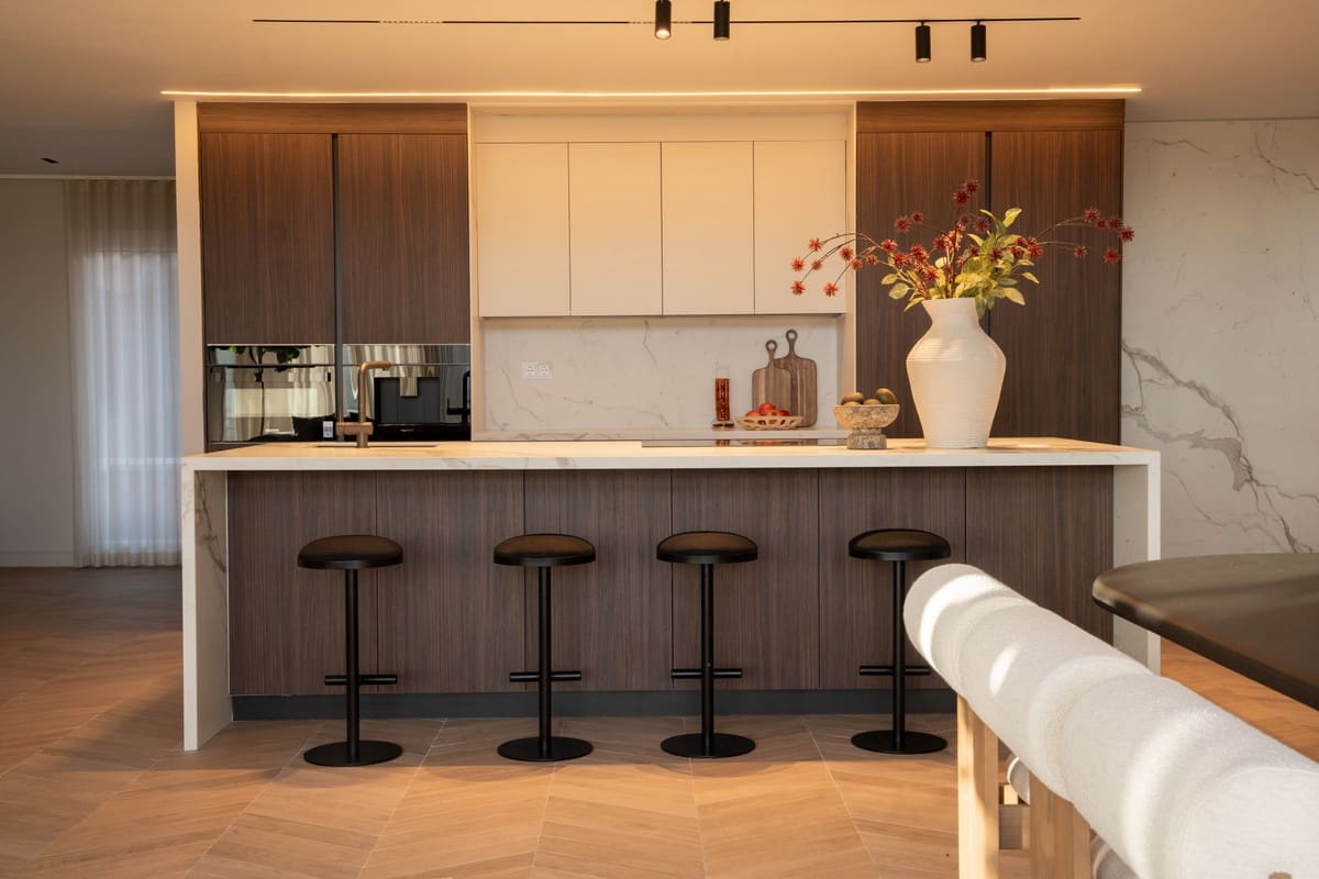 3 slaapkamer Penthouse te koop in Nueva Andalucia met zwembad - € 2.695.000 (Ref: 9453535)