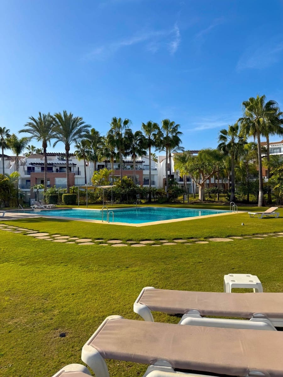 3 slaapkamer Appartement te koop in Estepona met zwembad garage - € 460.000 (Ref: 9465726)