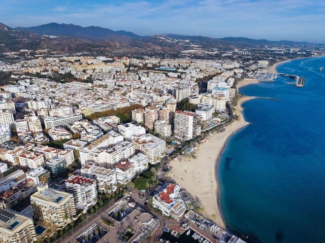 1 bedroom Apartment for sale in Marbella with garage - € 499,000 (Ref: 9465729)