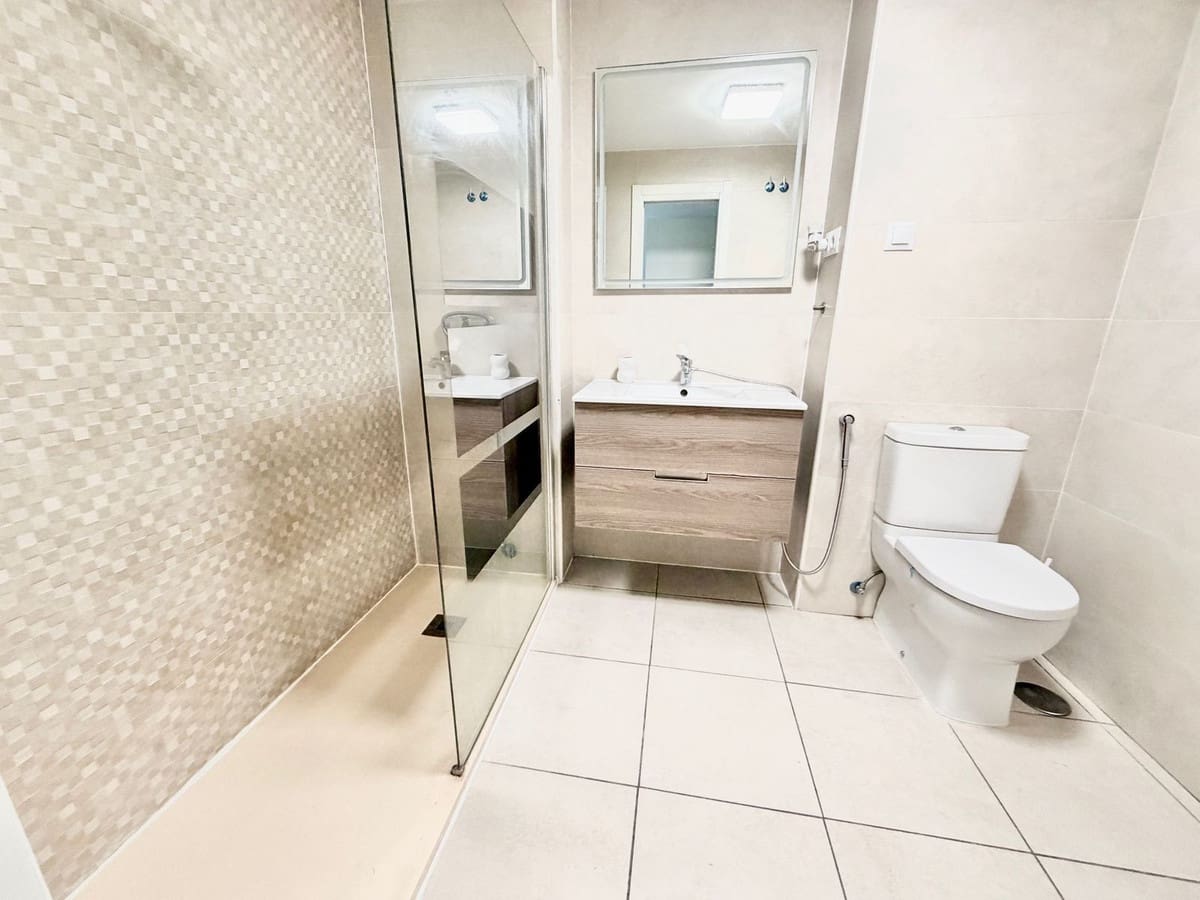 3 bedroom Apartment for sale in Nueva Andalucia with pool garage - € 380,000 (Ref: 9465732)