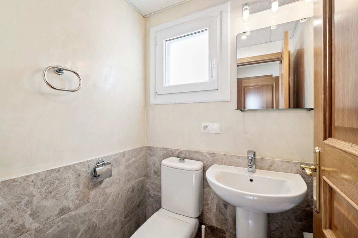 Apartamento de 3 habitaciones en Marbella en venta con piscina garaje - 575.000 € (Ref: 9465733)