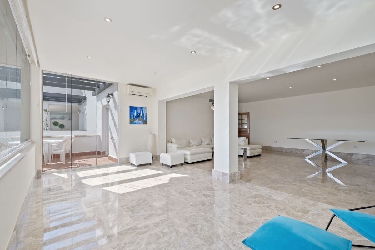 Apartamento de 3 habitaciones en Marbella en venta con piscina garaje - 575.000 € (Ref: 9465733)