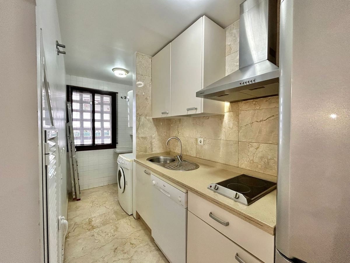 1 Zimmer Penthouse zu verkaufen in Mijas Golf mit Pool Garage - 240.000 € (Ref: 9465734)