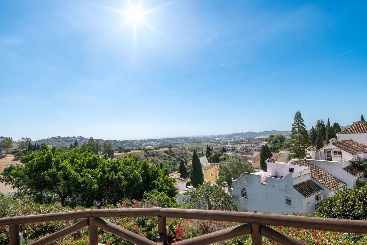 1 Zimmer Penthouse zu verkaufen in Mijas Golf mit Pool Garage - 240.000 € (Ref: 9465734)