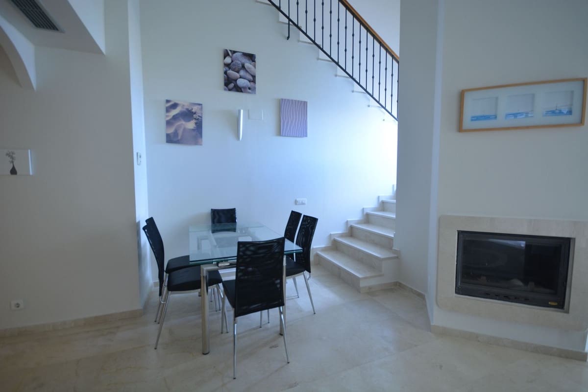 4 bedroom Penthouse for sale in La Duquesa / Puerto de la Duquesa with pool garage - € 330,000 (Ref: 9465739)