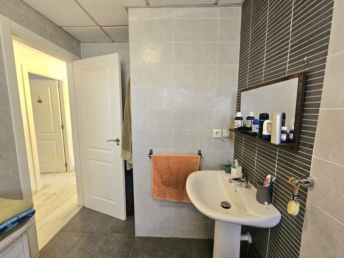 2 bedroom Apartment for sale in Mijas with pool garage - € 329,000 (Ref: 9465741)