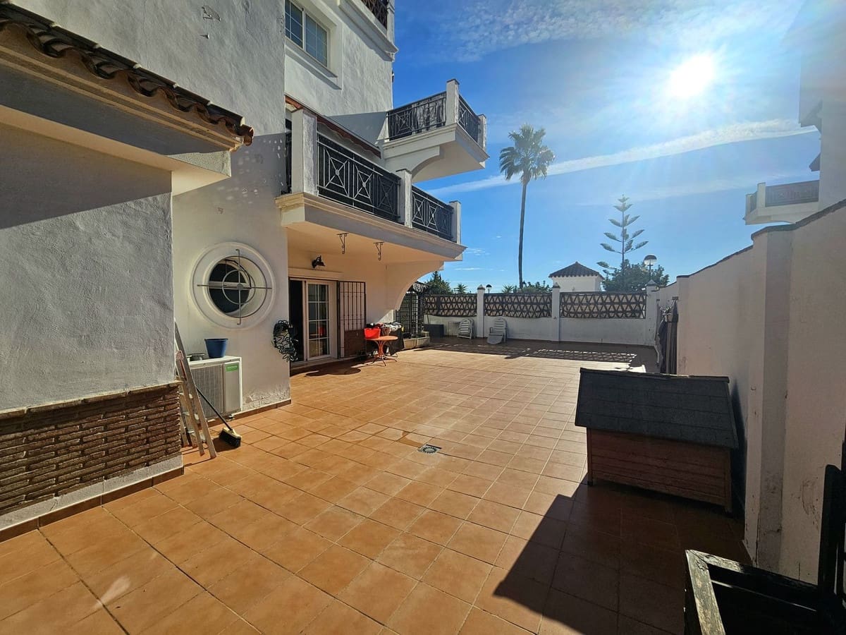 2 bedroom Apartment for sale in Mijas with pool garage - € 329,000 (Ref: 9465741)