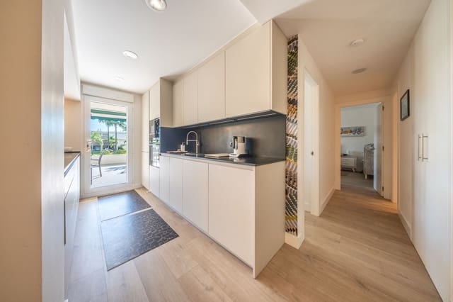 2 quarto Apartamento para venda em Nueva Andalucia, Marbella com piscina garagem - 689 000 € (Ref: 9465917)