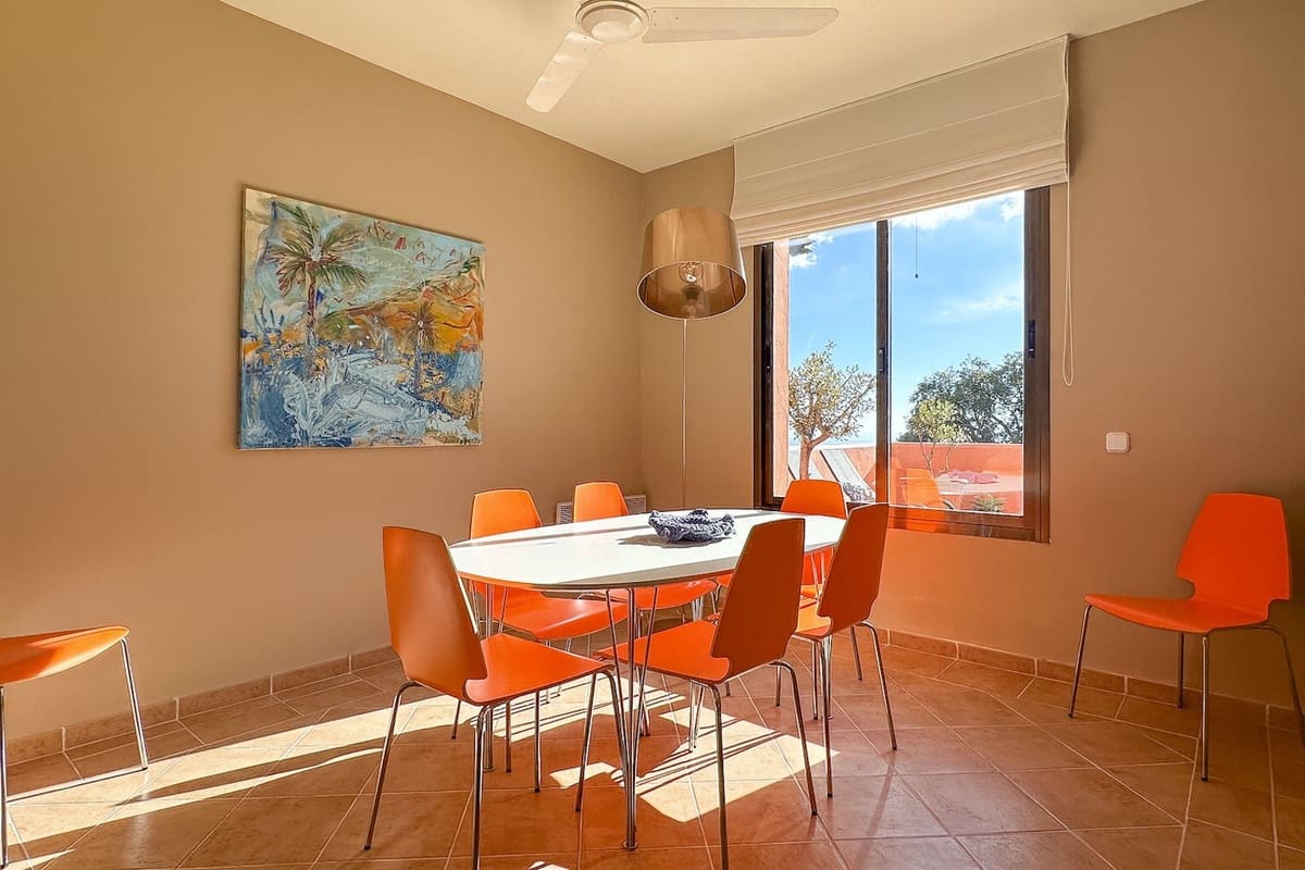 Apartamento de 3 habitaciones en La Mairena en venta con piscina garaje - 475.000 € (Ref: 9466067)