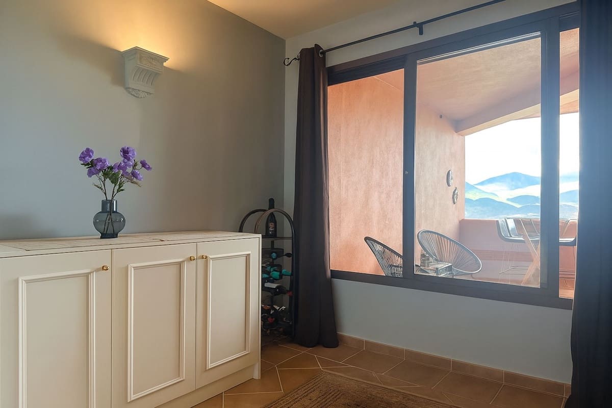 Apartamento de 3 habitaciones en La Mairena en venta con piscina garaje - 475.000 € (Ref: 9466067)