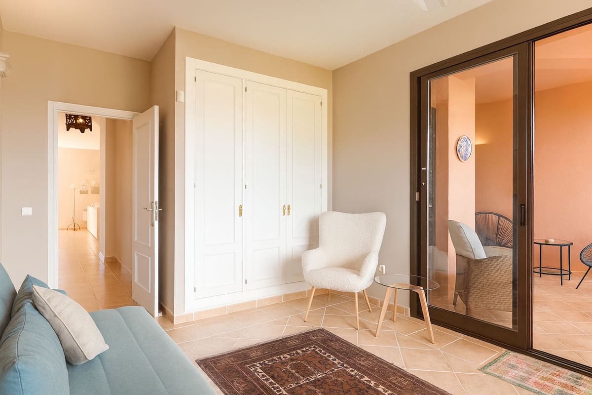 Apartamento de 3 habitaciones en La Mairena en venta con piscina garaje - 475.000 € (Ref: 9466067)