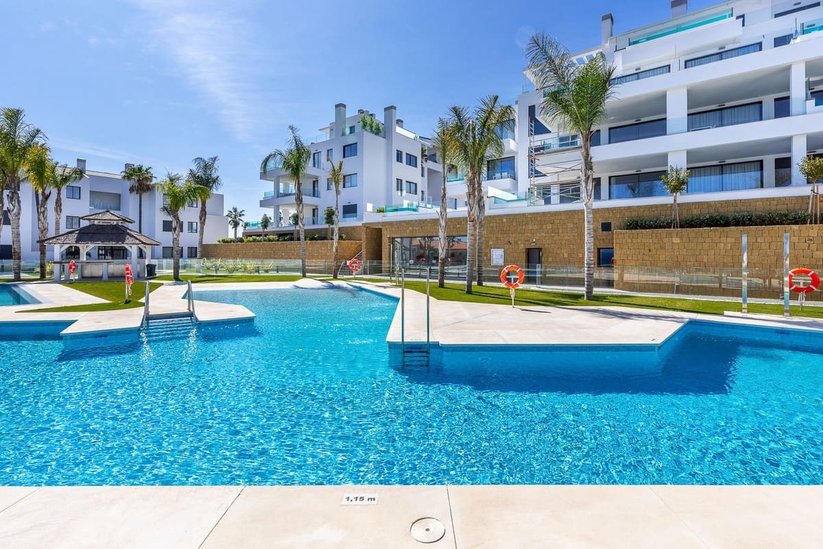 2 bedroom Apartment for sale in Mijas with pool garage - € 645,000 (Ref: 9466146)