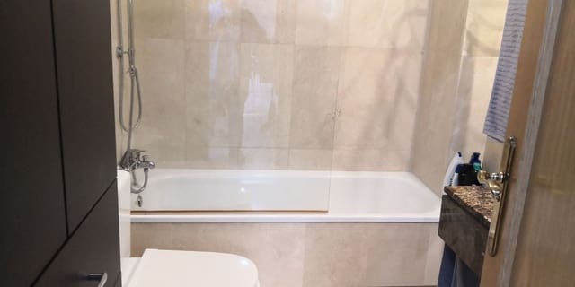 1 makuuhuone Huoneisto myytävänä paikassa Benalmádena mukana uima-altaan 
autotalli - 305 000 € (Ref: 9469813)