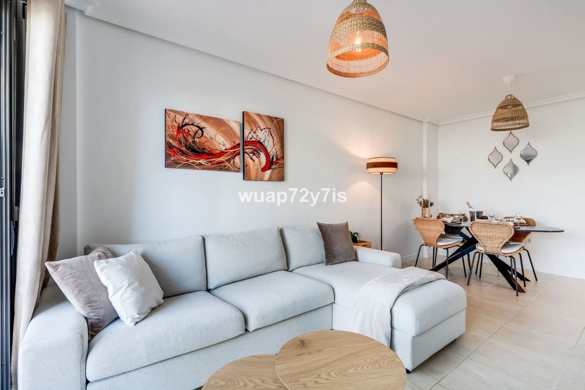 2 soverom Leilighet til salgs i New Golden Mile med svømmebasseng garasje - € 475 000 (Ref: 9469939)