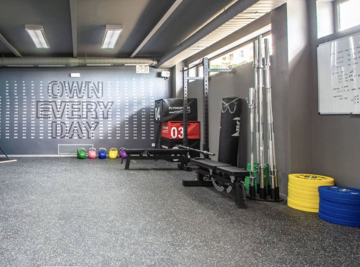 3 bedroom Apartment for sale in Benahavis with pool garage - € 480,000 (Ref: 9471635)