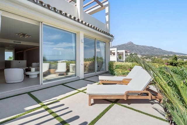 3 bedroom Apartment for sale in Nueva Andalucia, Marbella with pool garage - € 1,180,000 (Ref: 9471700)