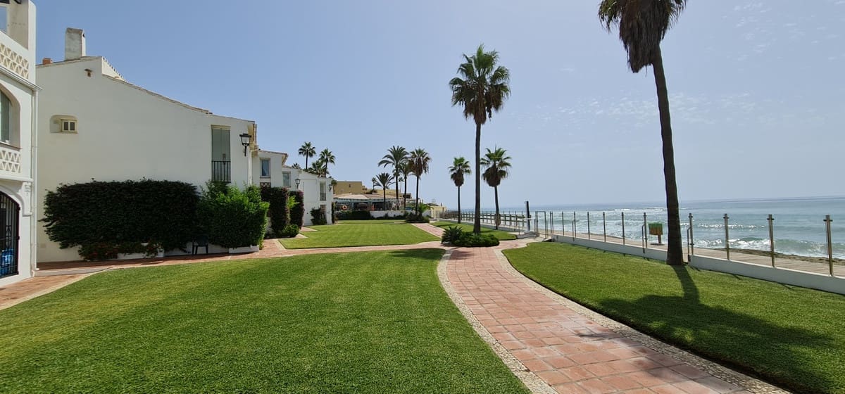 Studio te koop in Calahonda met zwembad - € 229.000 (Ref: 9473279)