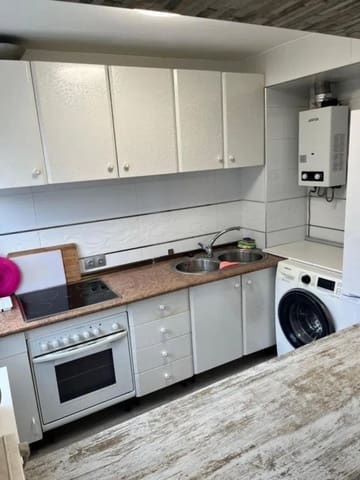 3 sypialnia Apartament na sprzedaż w New Golden Mile, Estepona z basenem garażem - 220 000 € (Ref: 9473283)