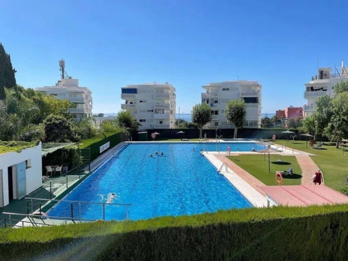 3 bedroom Apartment for sale in New Golden Mile with pool garage - € 220,000 (Ref: 9473283)