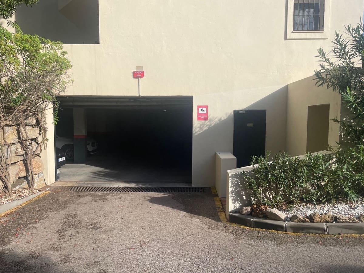 3 Zimmer Apartment zu verkaufen in San Pedro de Alcantara mit Pool Garage - 475.000 € (Ref: 9473364)