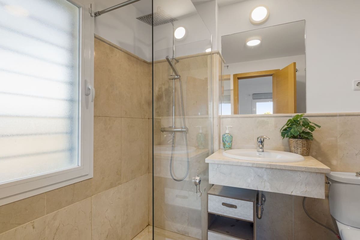 3 bedroom Apartment for sale in New Golden Mile with pool garage - € 390,000 (Ref: 9473435)