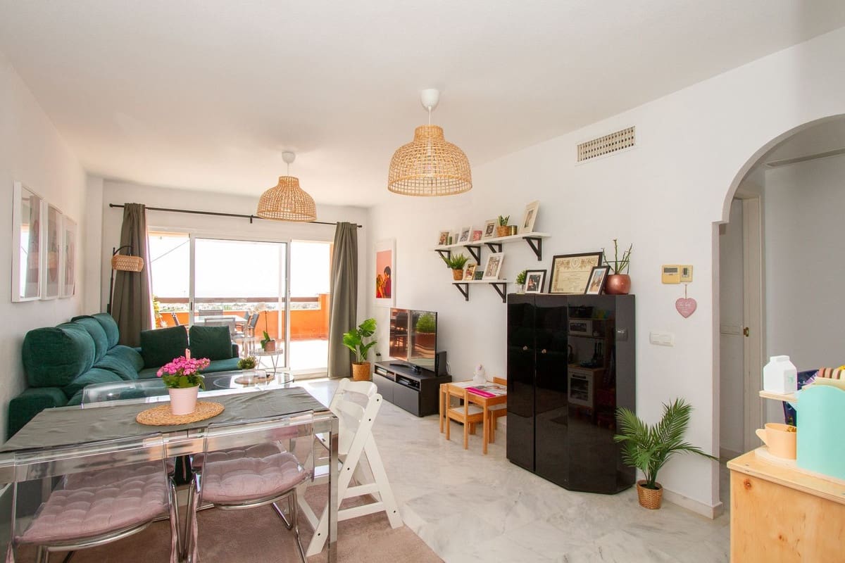 2 bedroom Penthouse for sale in La Reserva with pool garage - € 359,000 (Ref: 9478871)