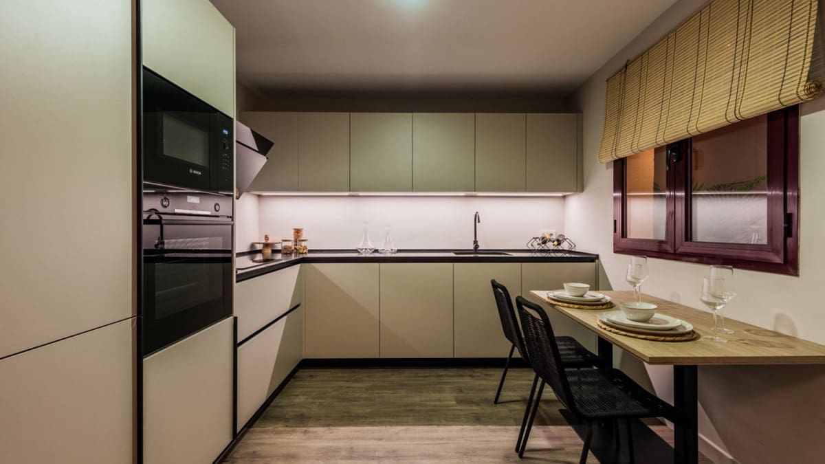 2 bedroom Apartment for sale in Benahavis with pool garage - € 360,000 (Ref: 9478872)