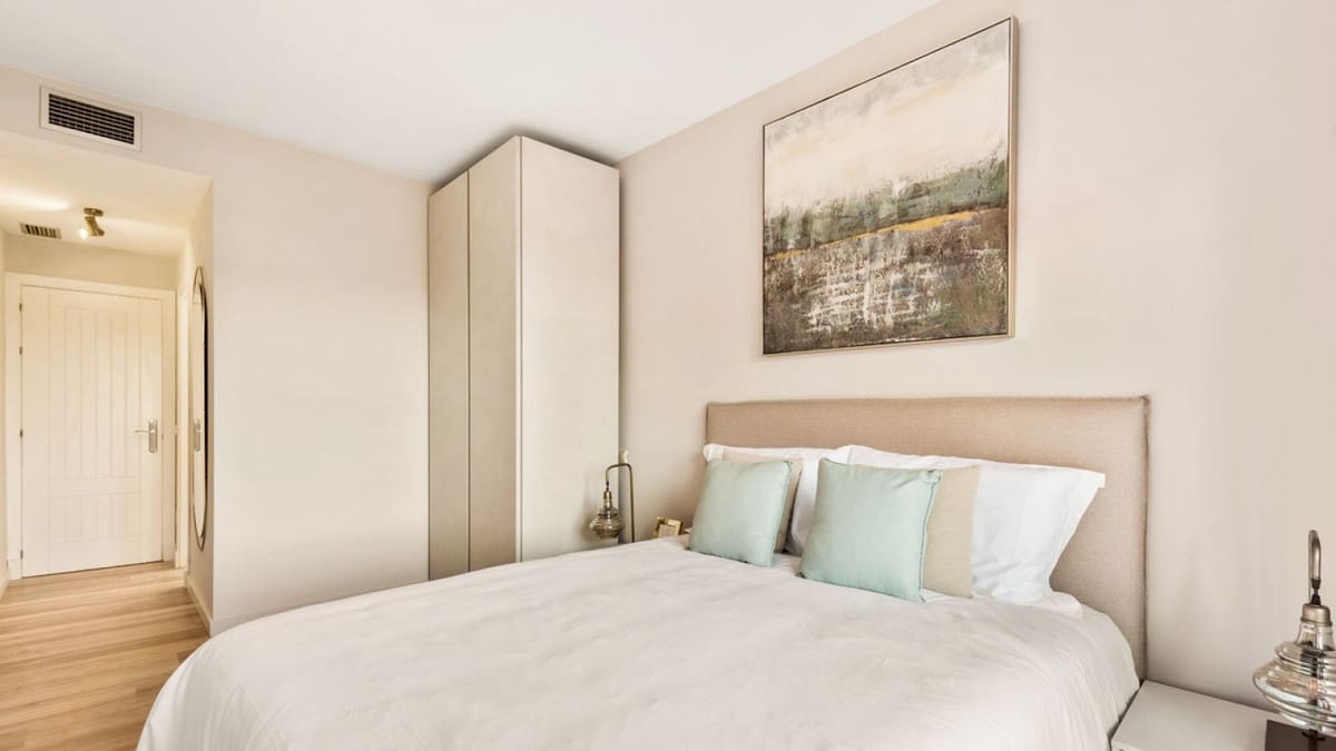 2 bedroom Apartment for sale in Benahavis with pool garage - € 360,000 (Ref: 9478872)