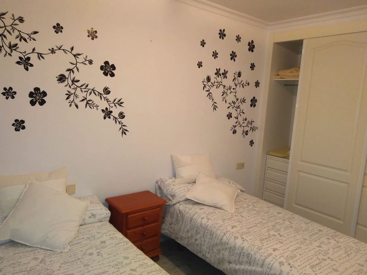 1 bedroom Apartment for sale in Marbella - € 360,000 (Ref: 9478873)