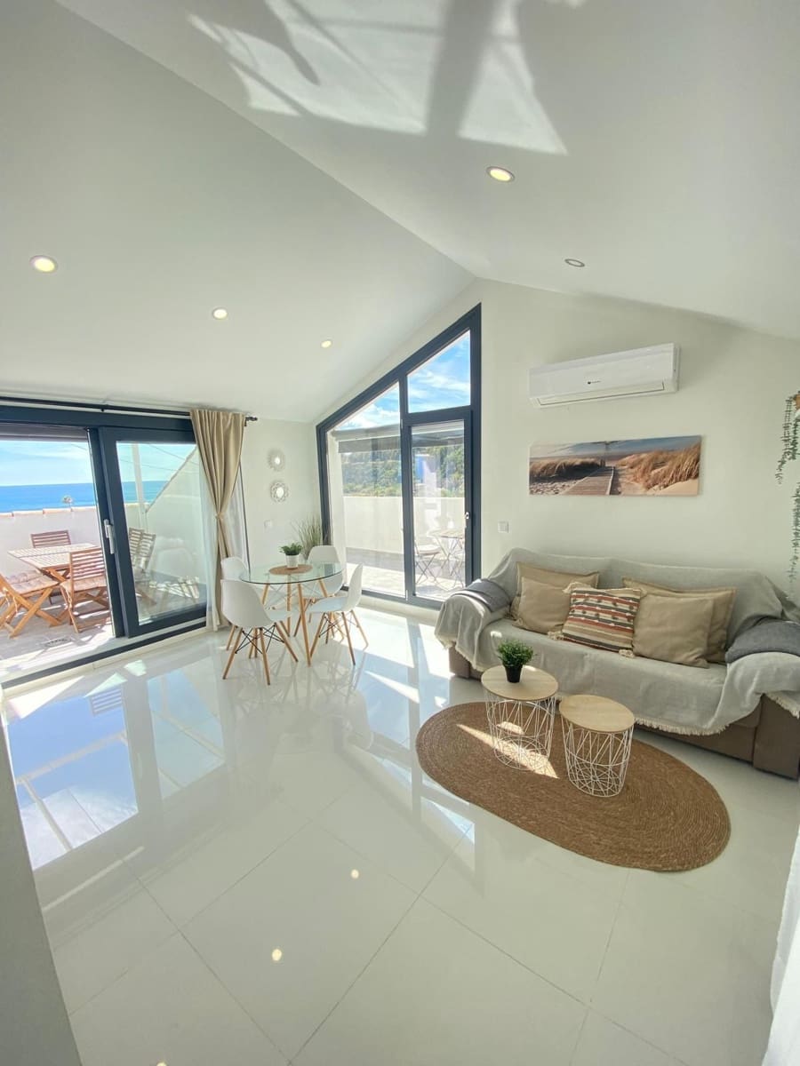 1 bedroom Penthouse for sale in Manilva with pool garage - € 367,500 (Ref: 9478879)