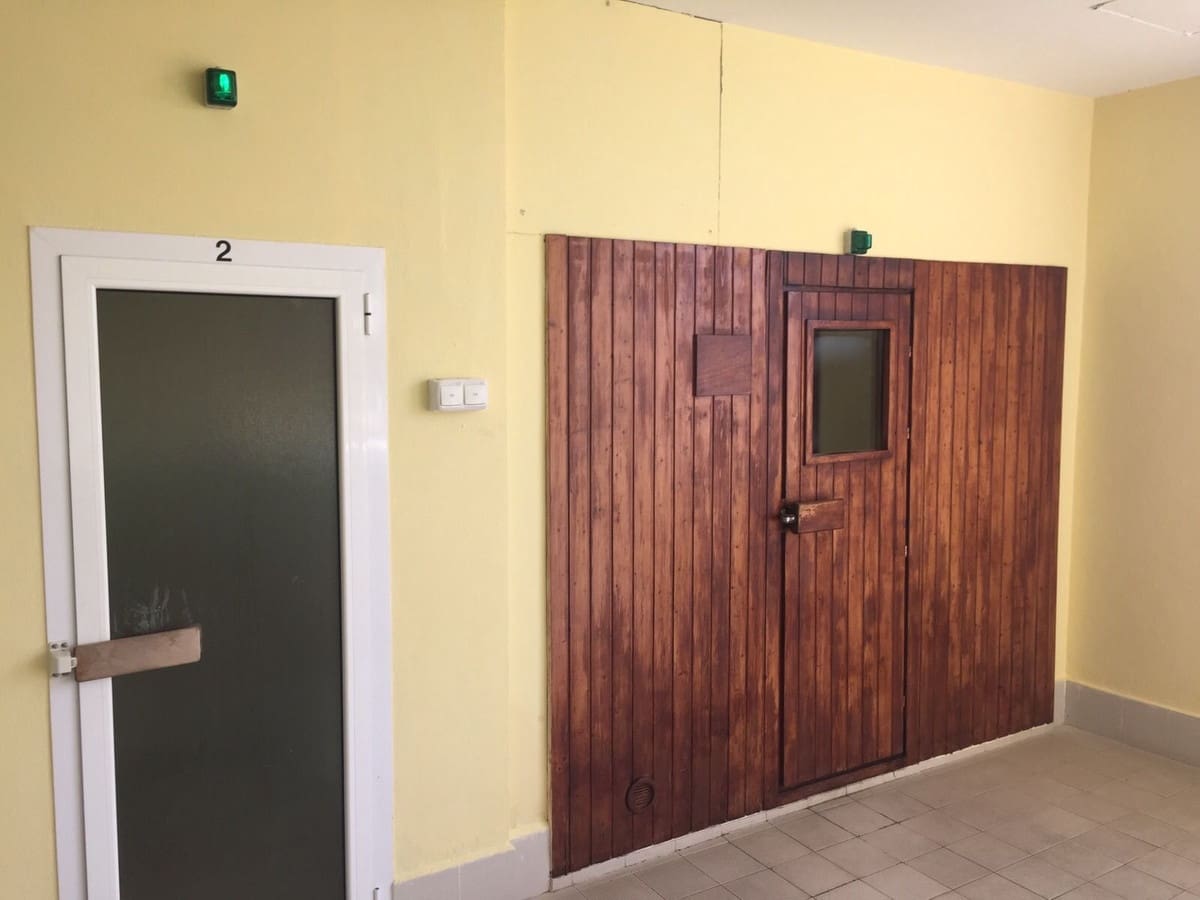 2 bedroom Apartment for sale in Benahavis with pool garage - € 370,000 (Ref: 9478880)