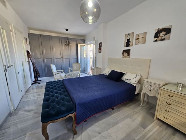 2 soverom Leilighet til salgs i Fuengirola med svømmebasseng garasje - € 370 000 (Ref: 9478881)